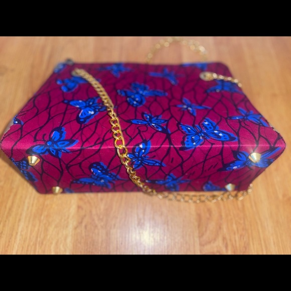 Authentic Handmade African Handbag Multi Colored Hard Strong Material - Picture 2 of 3